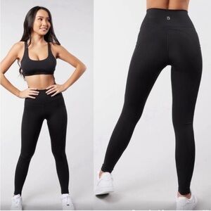 BuffBunny Luna High performance Black Onyx high waisted Leggings, hip pockets